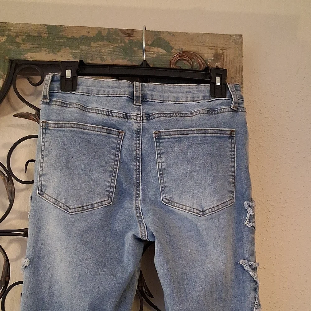 Ashley Mason Sky Blue Star Embellished Wide Leg Jeans. Great Condition Size 5 - Picture 10 of 13